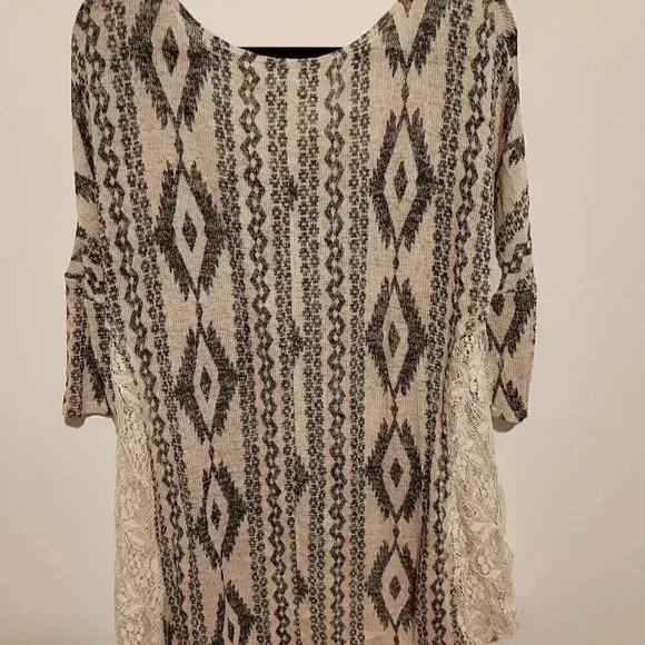 Love Squared Boho Geometric Knit Tunic Sweater 1X - Plus Size Lace Detail - Picture 3 of 3